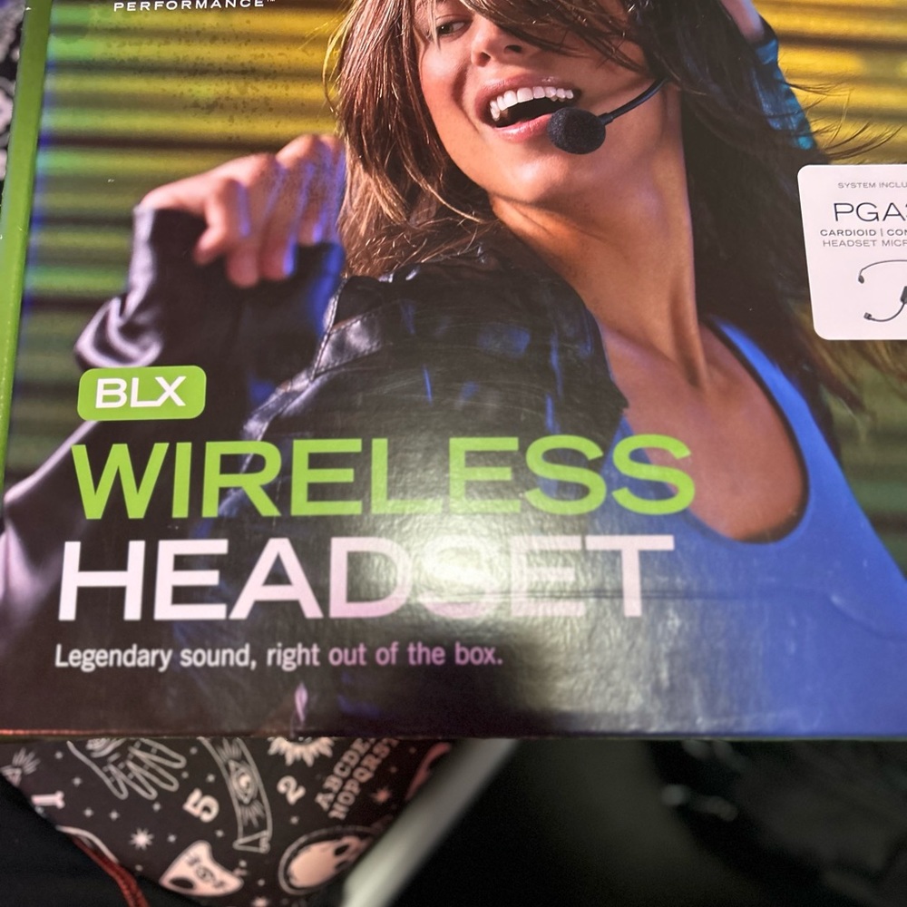 Shure BLX14/PGA31 Wireless Headworn Microphone System